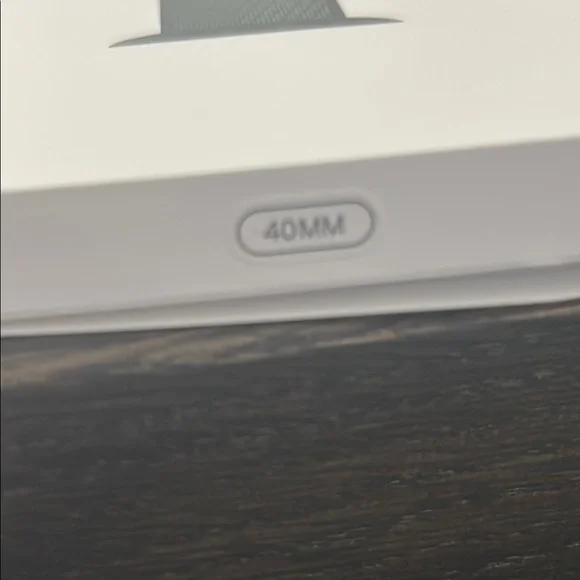 NWT Apple Watch SE (2nd Gen) w/ GPS 40mm - Picture 13 of 15